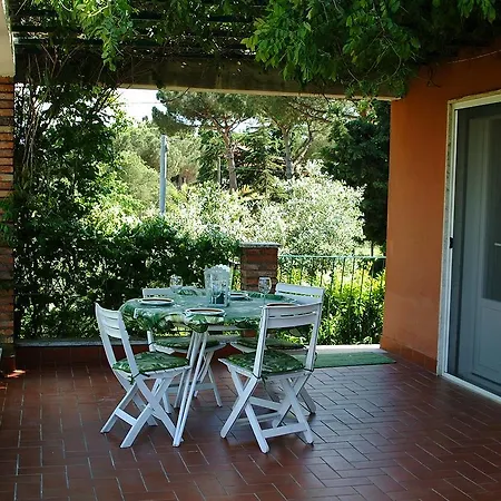 Vigna Licia Apartament Pomezia